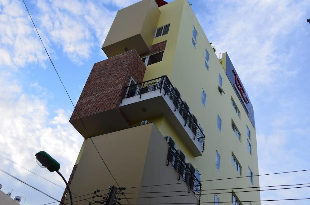 Tabalo Hostel Nha Trang Exterior photo